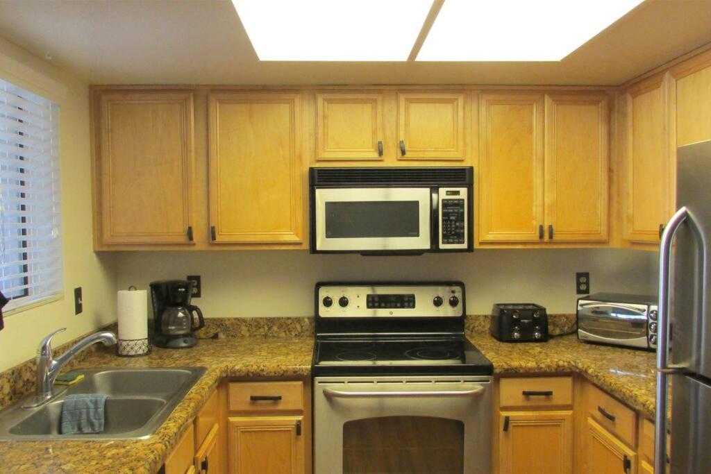 Condo With Heated Pool, Hot Tub, Near Walking Paths Glendale Exterior foto